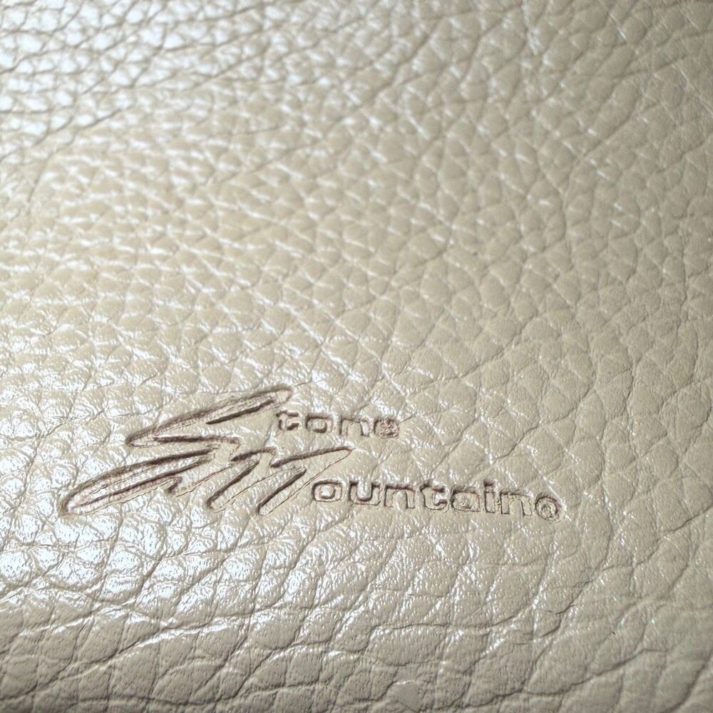 Stone Mountain Tan Leather Wristlet Clutch Bag Pebble Grain Cream Beige Zipper - Picture 3 of 7